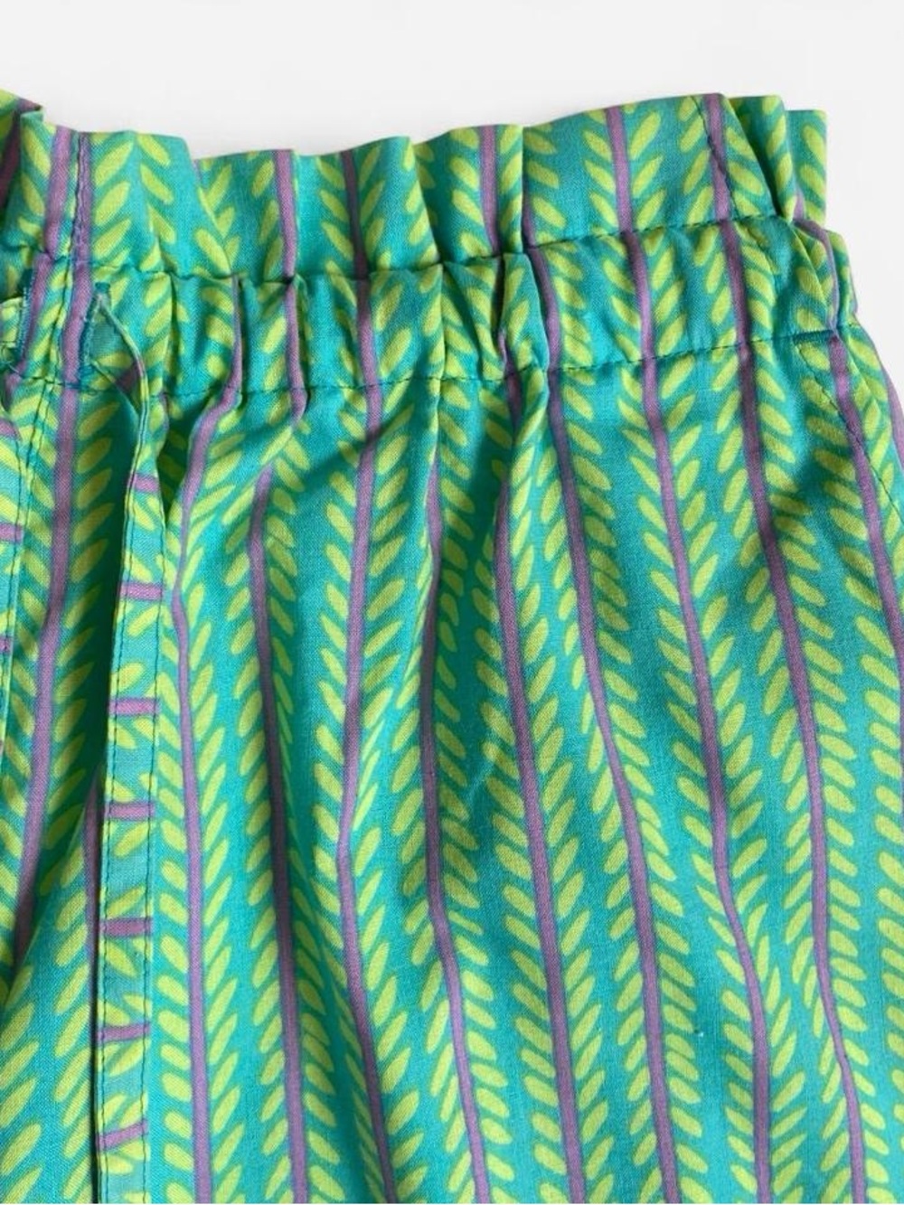 Vintage 90s L.L. Bean green multicolored abstract pull on shorts - Picture 3 of 8